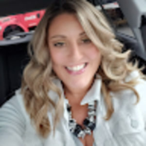 Meet your Posher, Gina